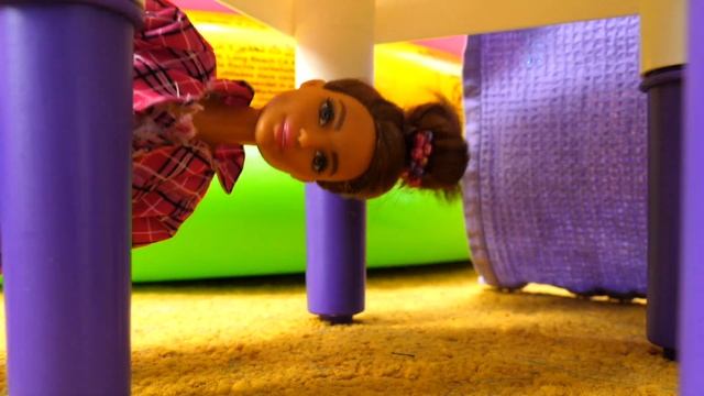 Видео куклы Барби – Лучшие Подружки собираются в поход! – Видео игры одевалки для девочек смотреть онлайн