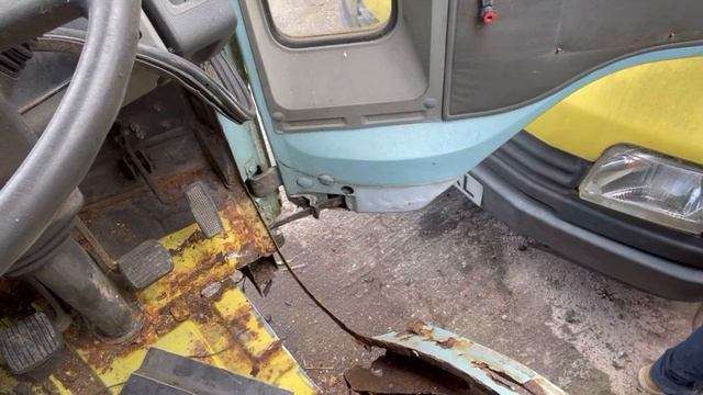 Ford cargo 0813 restoration