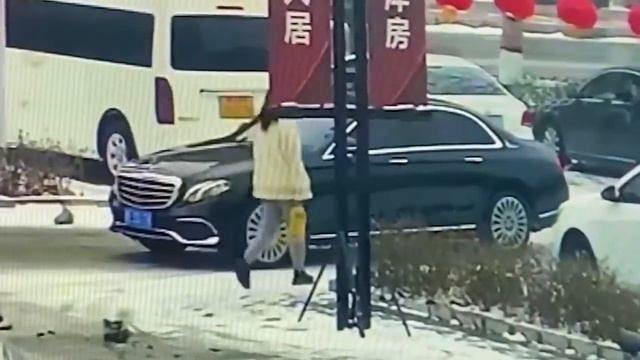 40 Невероятных Моментов_ Снятых на Камеры Наблюдения