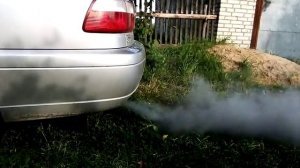Идет белый дым из выхлопной трубы на Opel Omega B .ПОЧЕМУ!!!