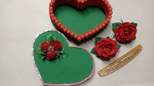 Подарки ручной работыШкатулка из фоамирана. Любимые розы. #канзаши #бантики #ручнаяработа #фоамиран