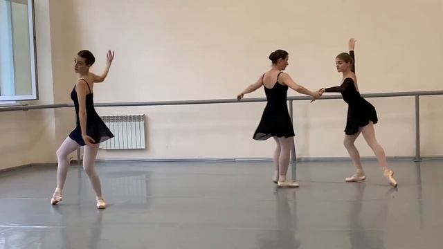 "Дуэтный танец для девушек. МГИК. 2021." смотреть онлайн