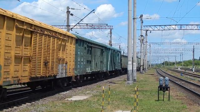 Грузовой ВЛ80к-545 по станции Винница