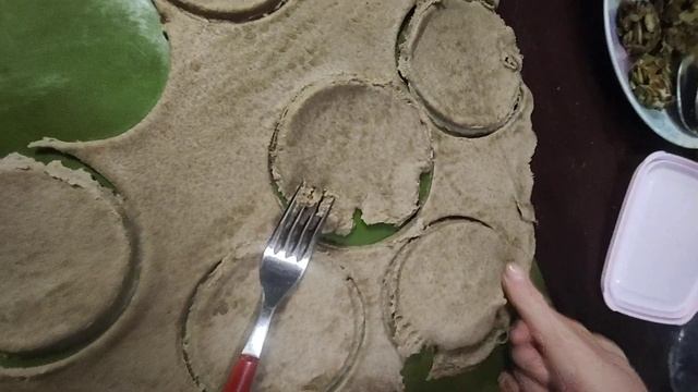 Делаем пирожки из ржаного теста. Еда для диабетиков смотреть онлайн