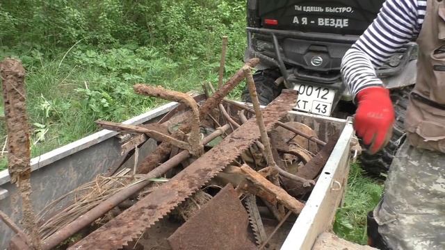 Нашли заначку советского периода. Кое-как вывезли, окупили выезд. смотреть онлайн