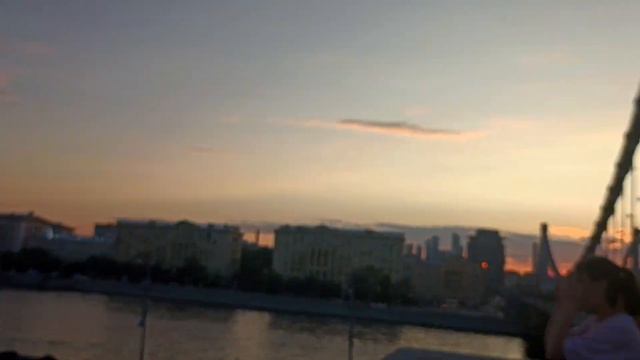 Встретились с девочками| VK Fest| Парк Горького| Пробуем вкусняшки в The Бык°