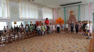 Поздравление бабушек и дедушек , в день "пожилого человека ", от детишек группы " Тополек".