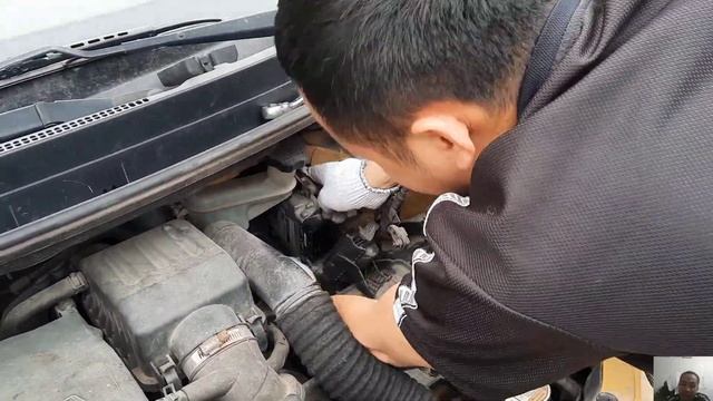 Kia Morning Báo Lỗi P0748 (lỗi động cơ xe ì và giật)| Lam Car смотреть онлайн