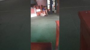 Пьяные девушки.