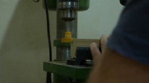 Скалка и стол для раскатки теста из дуба.