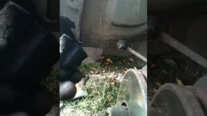 Замена резинки стабилизатора Рено Меган 2 Ч .1