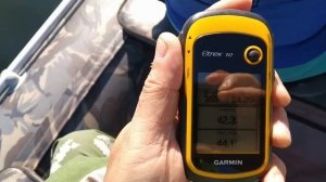 Азимут Эверест 385+ТохаМерк 18лс, замеры скорости при загрузке 2 чела