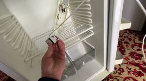 Ремонт Холодильников - ЗАМЕНА ТЕРМОСТАТА ТАМ-133