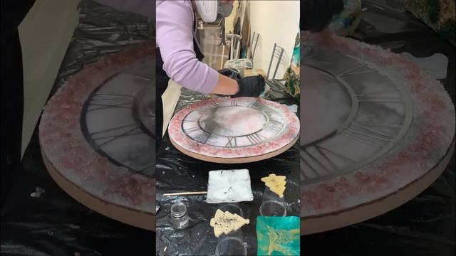 1 кг натуральных камней ?в наличии #эпоксиднаясмола #часы #часыизэпоксиднойсмолы #смола #часики смотреть онлайн