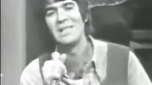 Пусть всегда будет Мама.   Как эту песню поют На всех языках МИРА!!!