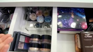 ВСЯ КОСМЕТИКА БЬЮТИ БЛОГЕРА. МОЙ ТУАЛЕТНЫЙ СТОЛИК. МОЯ КОЛЛЕКЦИЯ КОСМЕТИКИ.