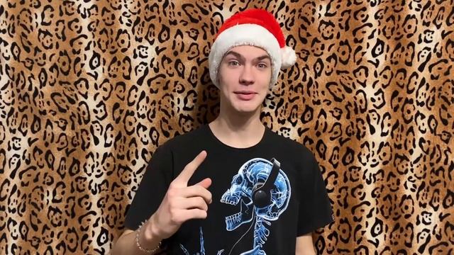КАК СДЕЛАТЬ ИГРУ "УГАДАЙ КТО"? - Q-DAY