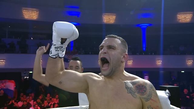 GLORY 82: Antonio Plazibat vs. Raul Catinas - Full Fight смотреть онлайн