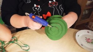 Новогодняя елочка - поделка в садик, школу из картона / DIY