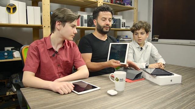 9.7 inç iPad (2017) - Bu kez çocuklar inceledi! 23 Nisan özel! смотреть онлайн