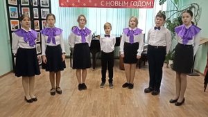 Вокально-хоровой ансамбль "Звездочки", ДШИ №7 г. Балашиха. Муз. Г.А.Струве "Пешки крепкие орешки"