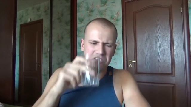 Парень Вова чавкает 6 минут 23 секунды смотреть онлайн