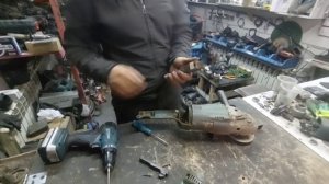 Балгарка Макита 230д замена кнопку