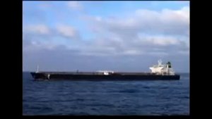 Столкновение танкера и контейнеровоза