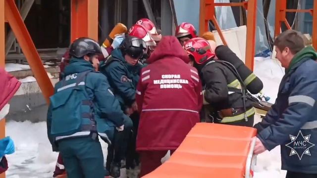 На «Витебскдрев» произошел инцидент, есть пострадавший, работают спасатели смотреть онлайн