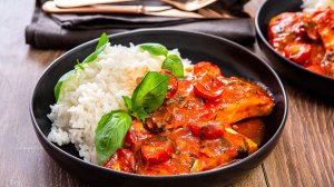 ТЕПЕРЬ МИНТАЙ И ХЕК ГОТОВЛЮ ТОЛЬКО ТАК !!! КАК ВКУСНО ПОЖАРИТЬ РЫЬУ ( МИНТАЙ, ХЕК) РЫБА В ТОМАТЕ.