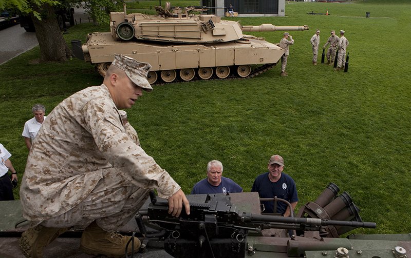 Власти Польши готовы превратить страну в сервис танков Abrams / События на ТВЦ
