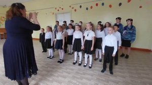 МБОУ СОШ 37. Песня " Плечом к плечу"