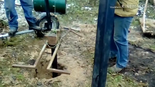 Забиваем скважину в глину. 75 мм труба.