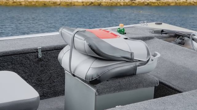 TRACKER Boats: 2015 Panfish 16 Mod V Fishing Boat