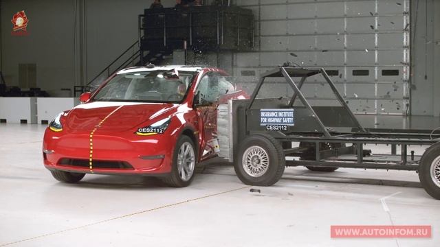 Краш тест Kia Sportage и Tesla Model Y смотреть онлайн