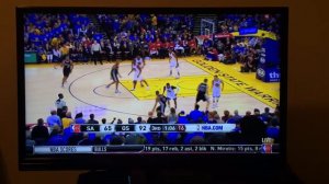 Festus Ezeli gets assist to Stephen Curry while laying on ground