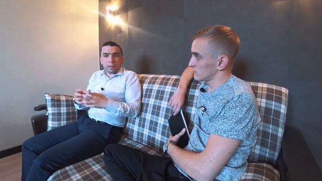 КЛИЕНТ ВСЕГДА ПРАВ?! Вернуть деньги клиенту? Откровения продавца и адвоката. Часть 2. смотреть онлайн