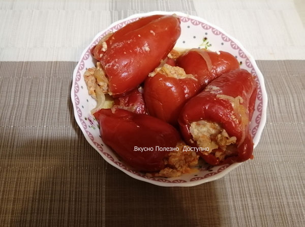 Перец, фаршированный мясом, рисом и овощами. Простой и быстрый рецепт приготовления