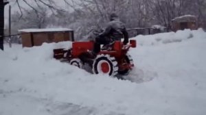 Уборка снега на ХТЗ Т-010