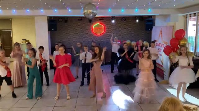 Флешмоб выпускной 2021 Шахтерская гимназия 4-А класс.