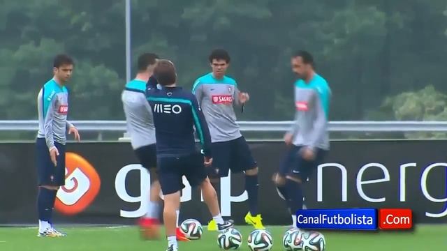 Cristiano Ronaldo samba dance, instead of practice with Portugal team смотреть онлайн