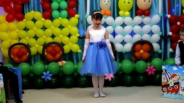 Прощальный стих воспитателям. Не сдержала слёз)) смотреть онлайн