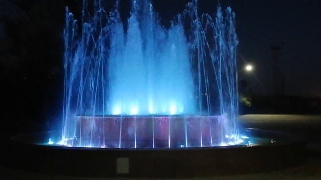 светомузыкальный фонтан Костанай смотреть онлайн
