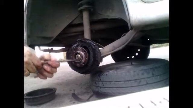 Замена задних тормозных цилиндра и колодок ваз 2115 , ваз 2114, ва 2108 смотреть онлайн
