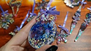 ёлочные игрушки из эпоксидной смолы