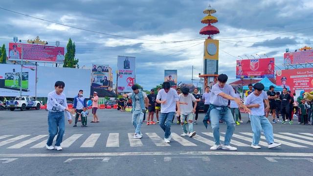 [KPOP IN PUBLIC CHALLENGE X WARDAH] ENHYPEN (엔하이픈) - 'Future Perfect' by FENHYPEN from Lampung смотреть онлайн