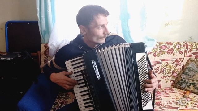 В городском саду играет духовой оркестр. Подобрал на слух по памяти смотреть онлайн