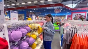 КОГО ДАША ВСТРЕТИЛА В ЦЕНТРЕ КИЕВА ?? Это ШОК ! Крутая ПРОГУЛКА С ДЖОШЕМ