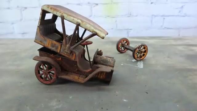 РЕСТАВРАЦИЯ ИГРУШКИ СТАРИННОГО АВТОМОБИЛЯ