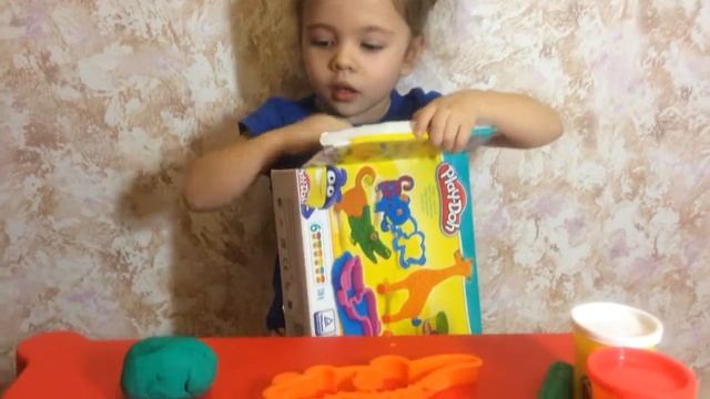 Зоопарк Плей До и Вика Лепим животных из пластилина. Play Doh Zoo Часть 1
